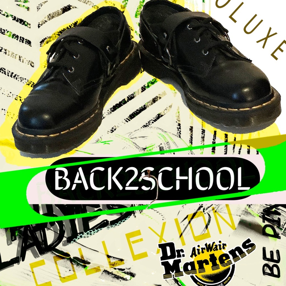 DR MARTENS BUCKLED BETTE OXFORDS.